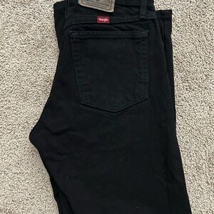 Wrangler Black Relaxed Fit Jeans